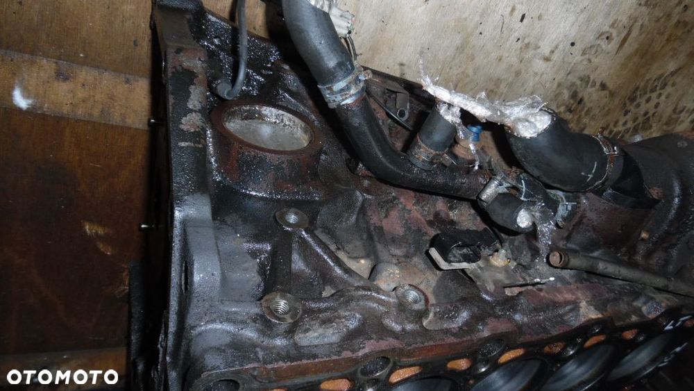 Blok silnika Volkswagen LT 2.5TDI 102KM - 4