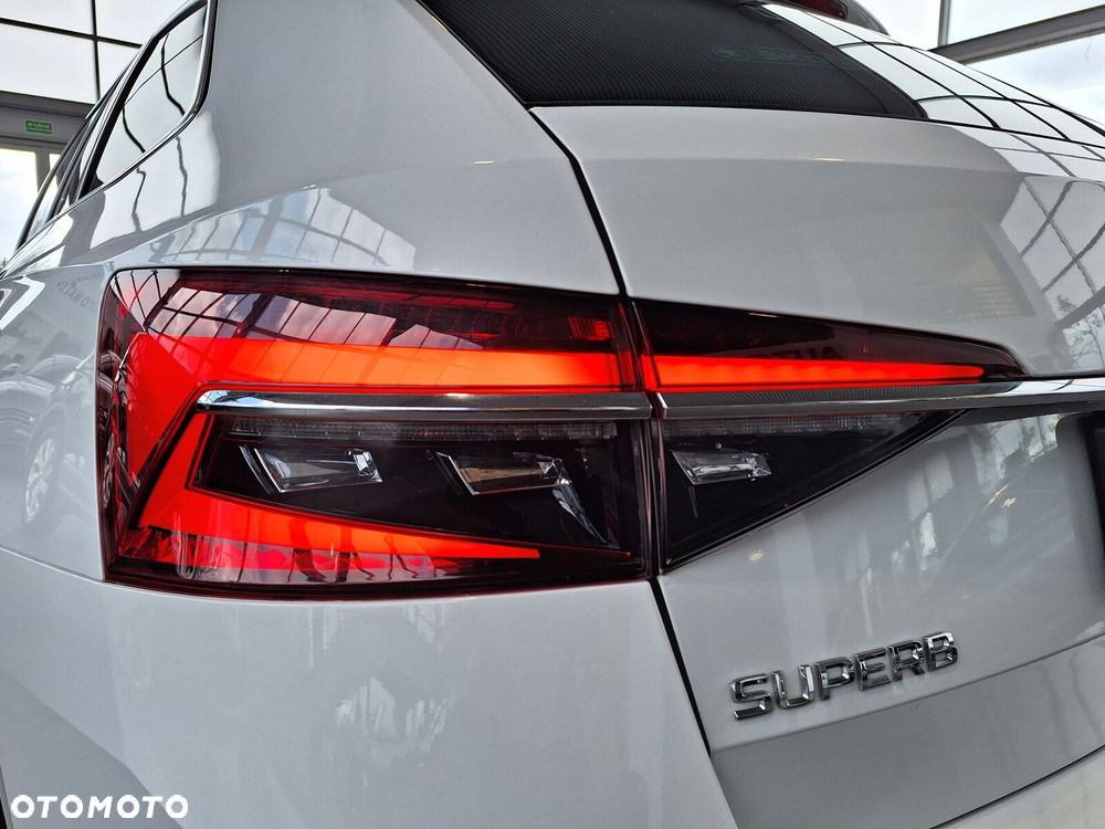 Skoda Superb 2.0 TDI SCR Style DSG - 10