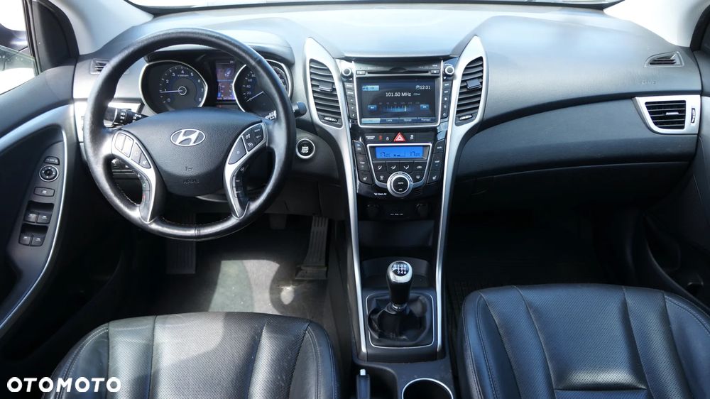 Hyundai i30 blue 1.6 GDI YES Gold - 8