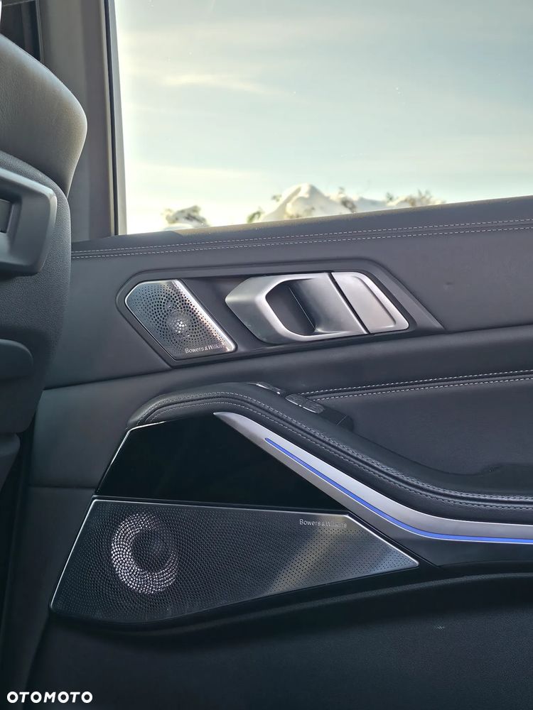 BMW X7 - 12
