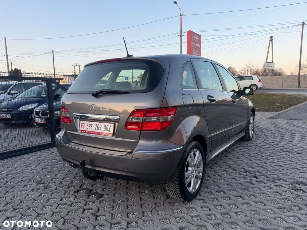 Mercedes-Benz Klasa B 200 Autotronic Grand Edition - 8