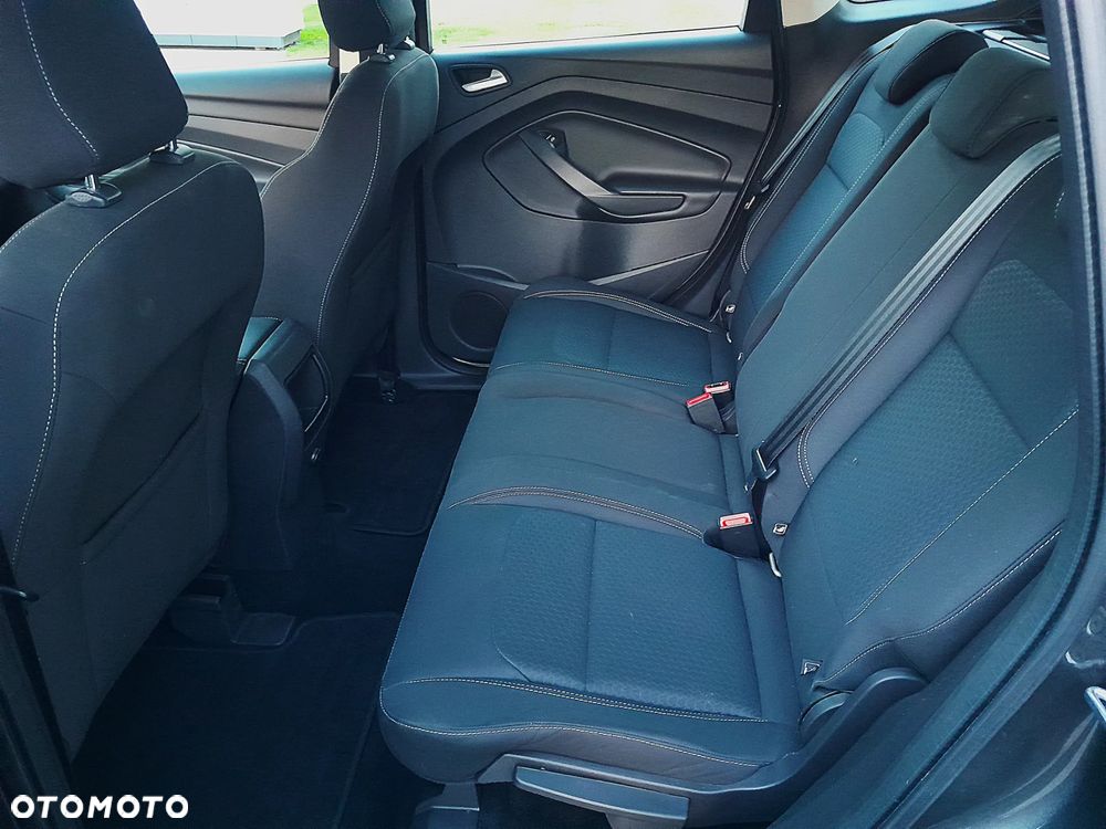 Ford Kuga 1.5 EcoBoost 2x4 Cool & Connect - 10