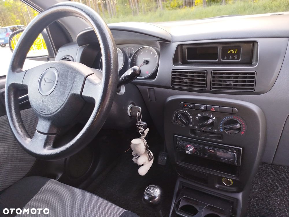 Daihatsu Cuore - 7