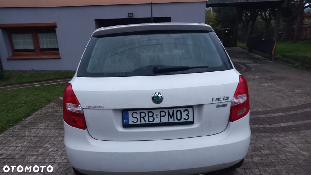 Skoda Fabia 1.2 HTP - 2