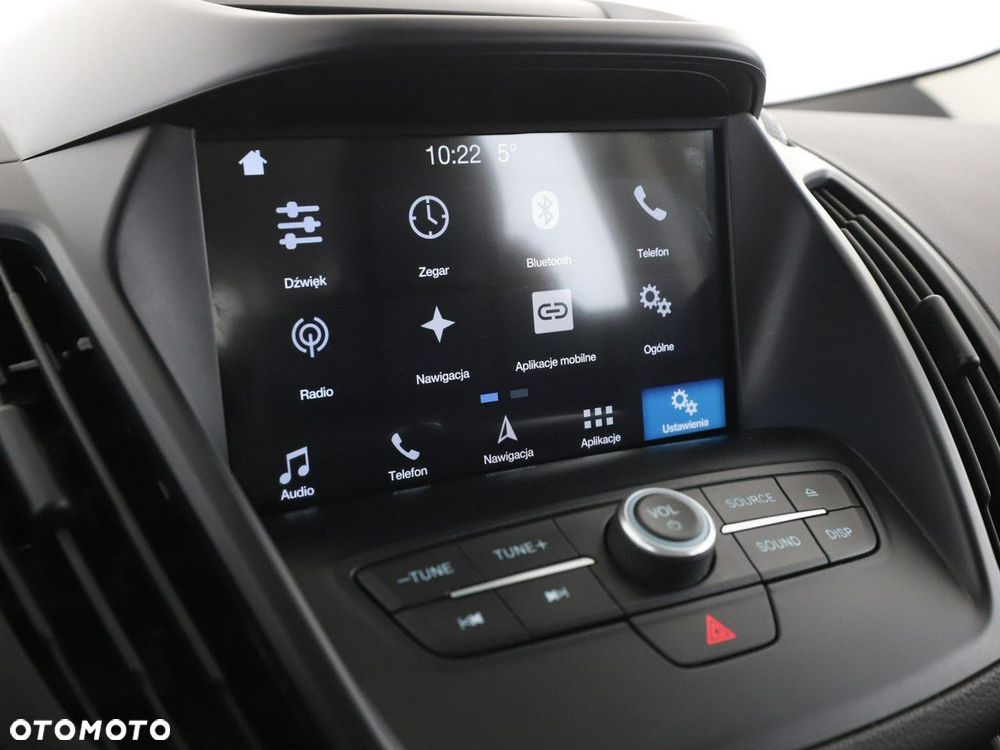 Ford Kuga 1.5 EcoBoost 2x4 Titanium - 24