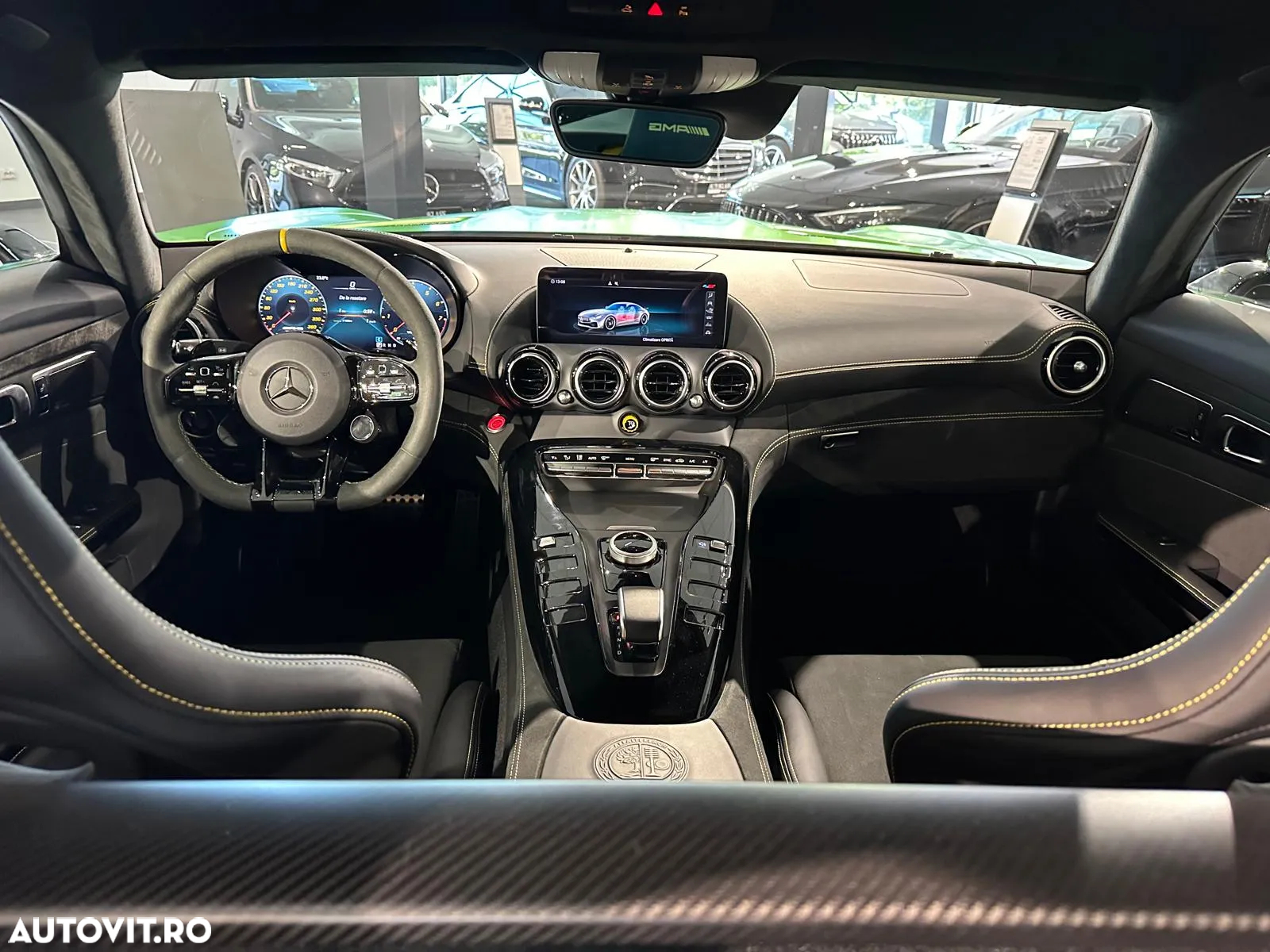 Mercedes-Benz AMG GT R Roadster - 13