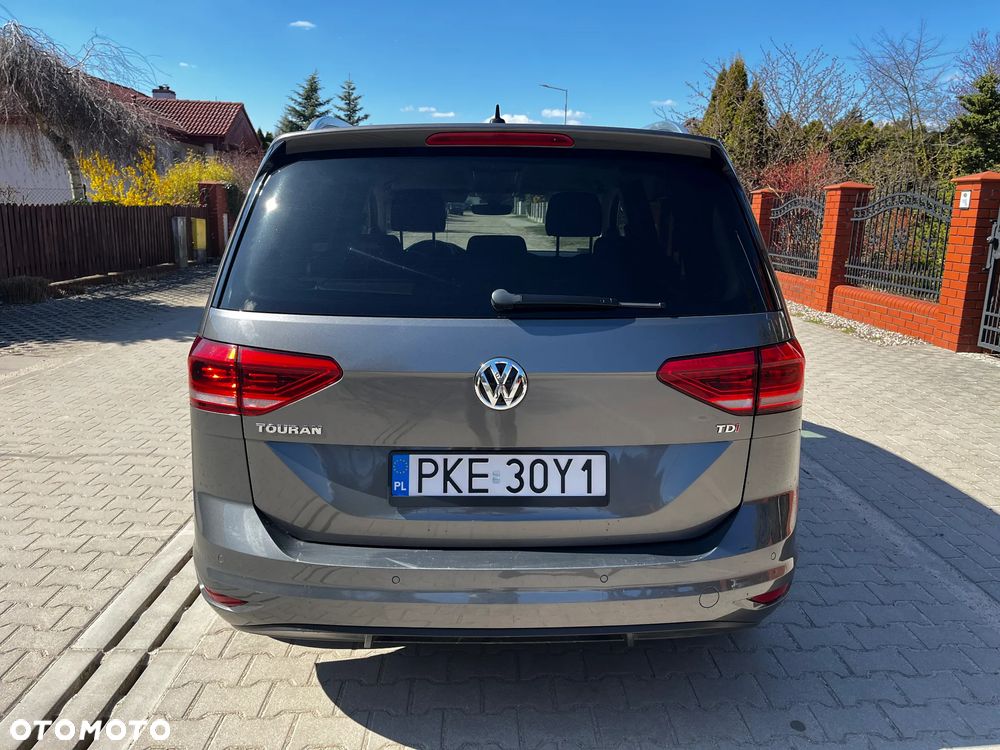 Volkswagen Touran 1.6 TDI SCR BlueMotion Technology Comfortline - 15