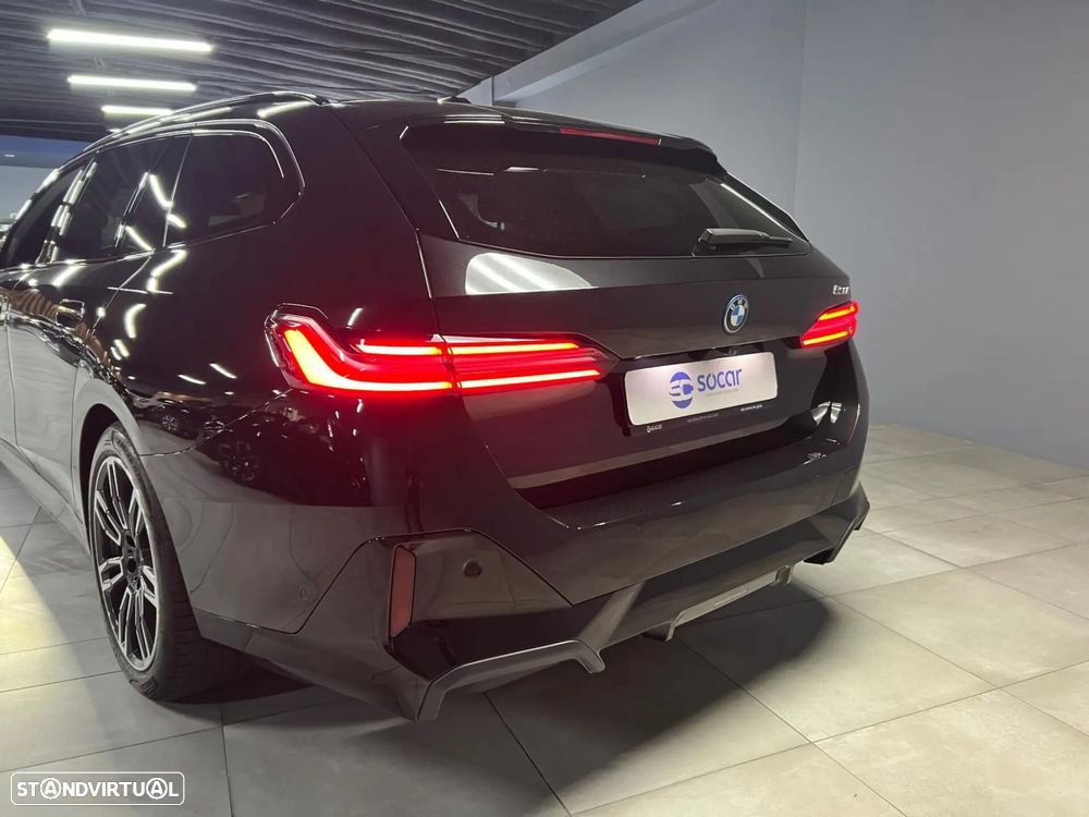 BMW 530 e Pack Desportivo M - 12