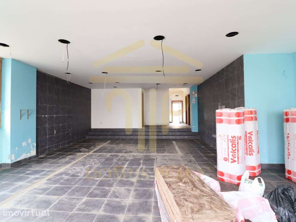 LOJA JUNTO AO MERCADO DE ANGEIRAS | LAVRA - Grande imagem: 2/15