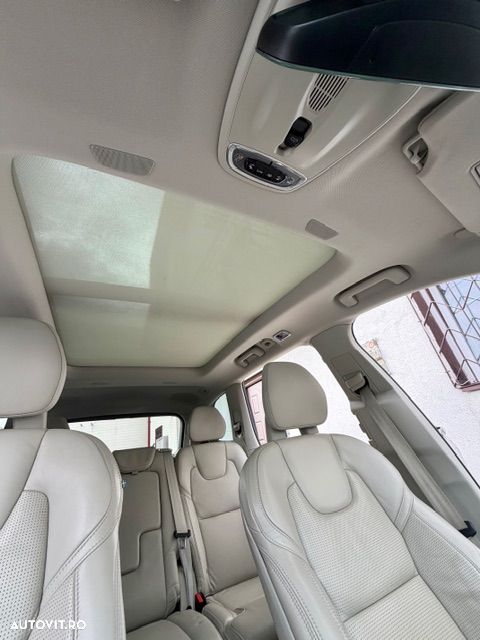 Volvo XC 90 - 22