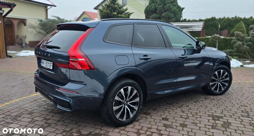 Volvo XC 60 B5 B AWD Plus Dark - 12