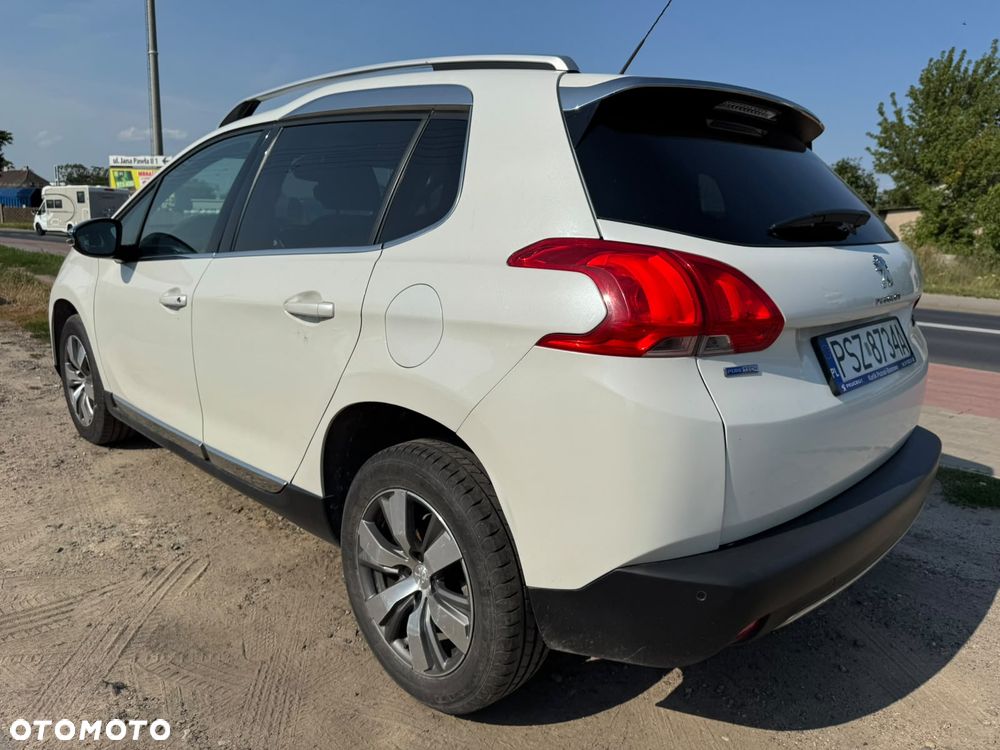 Peugeot 2008 1.2 VTi Allure - 4