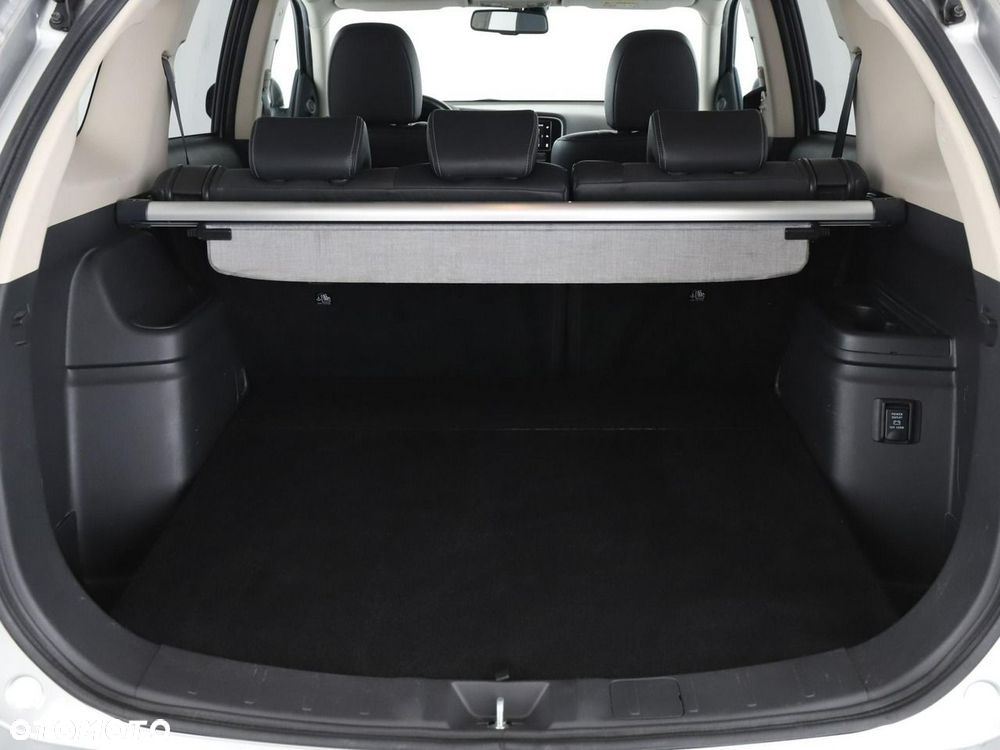 Mitsubishi Outlander 2.4 4WD Top - 21