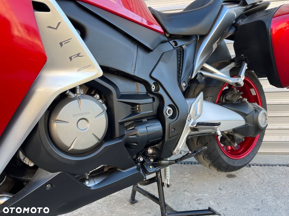 Honda VFR - 36