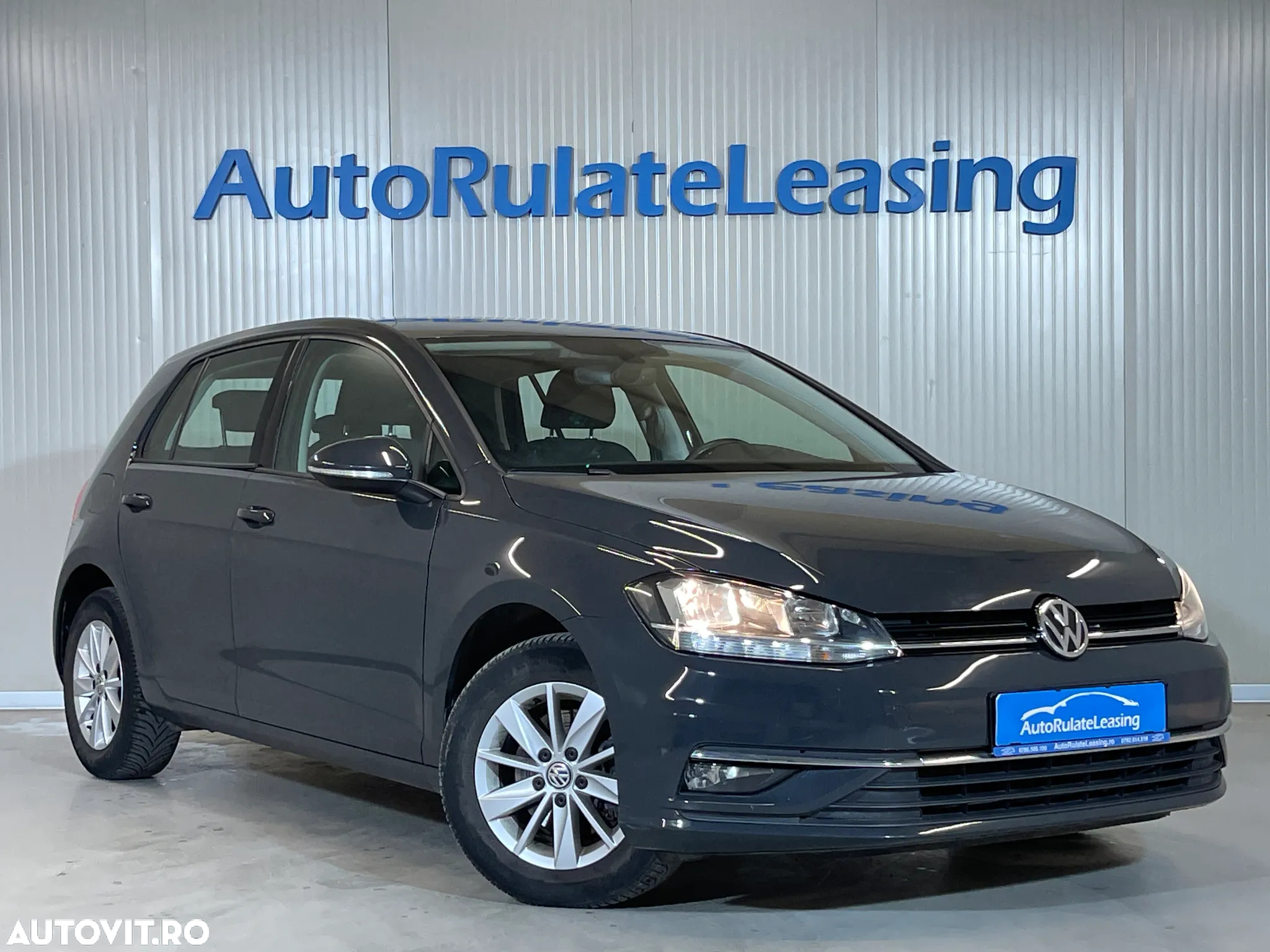 Volkswagen Golf 1.6 TDI Comfortline - 2