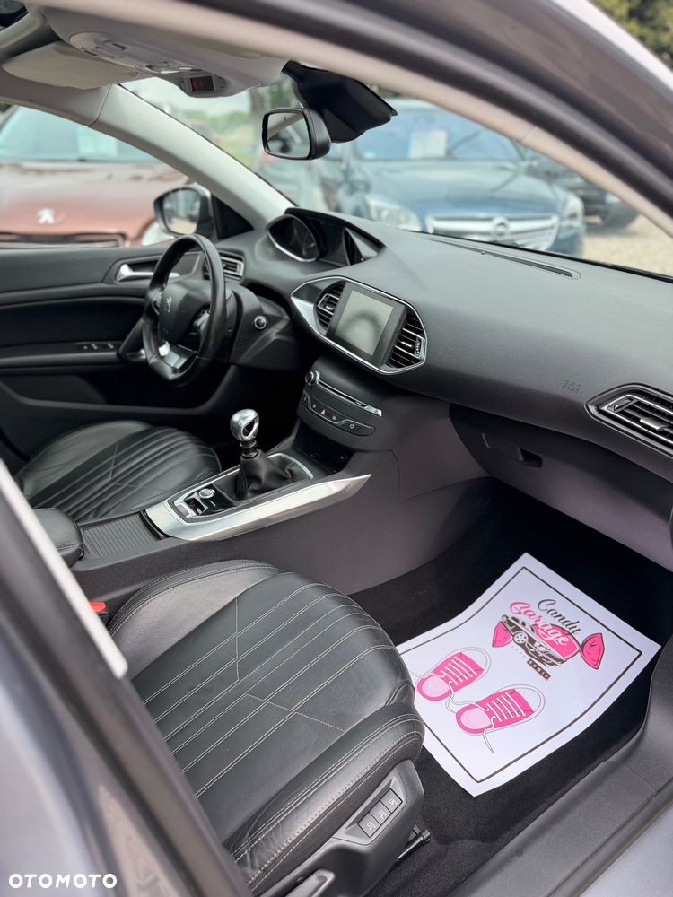 Peugeot 308 2.0 HDi Allure - 8