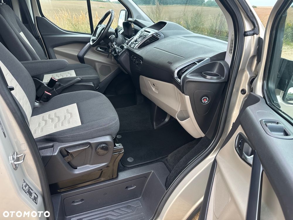 Ford Tourneo Custom 2.0 TDCi L1 Titanium - 10