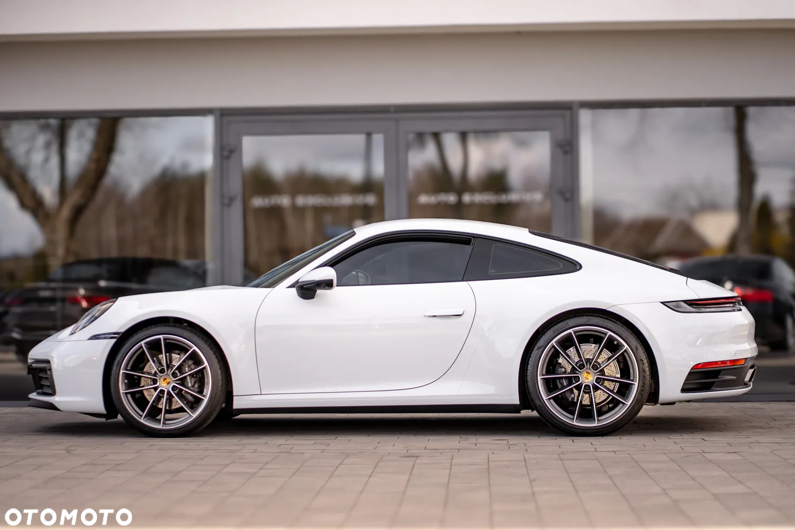 Porsche 911 Carrera - 18