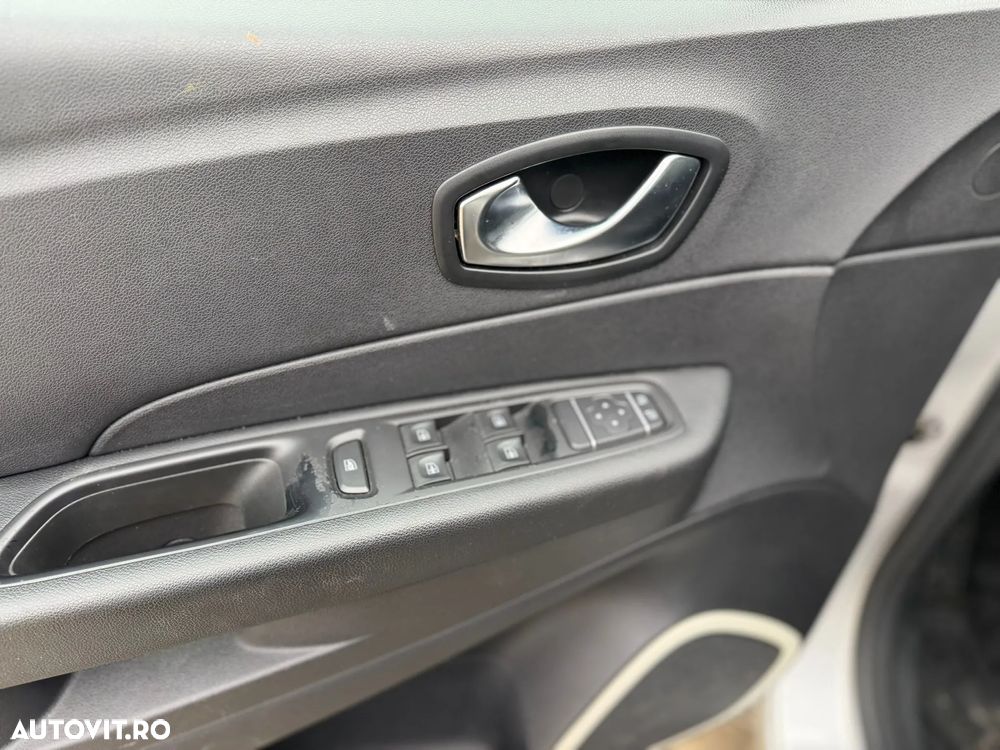 Renault Captur TCe Zen - 11