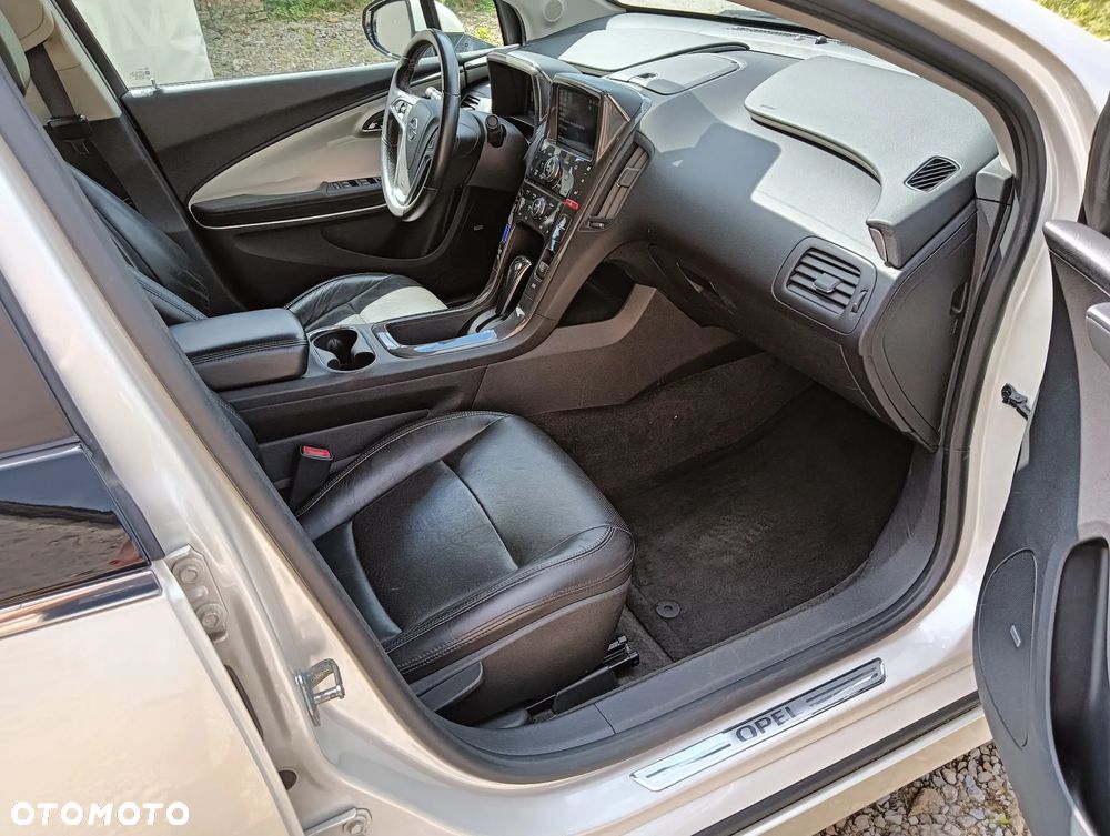 Opel Ampera - 13