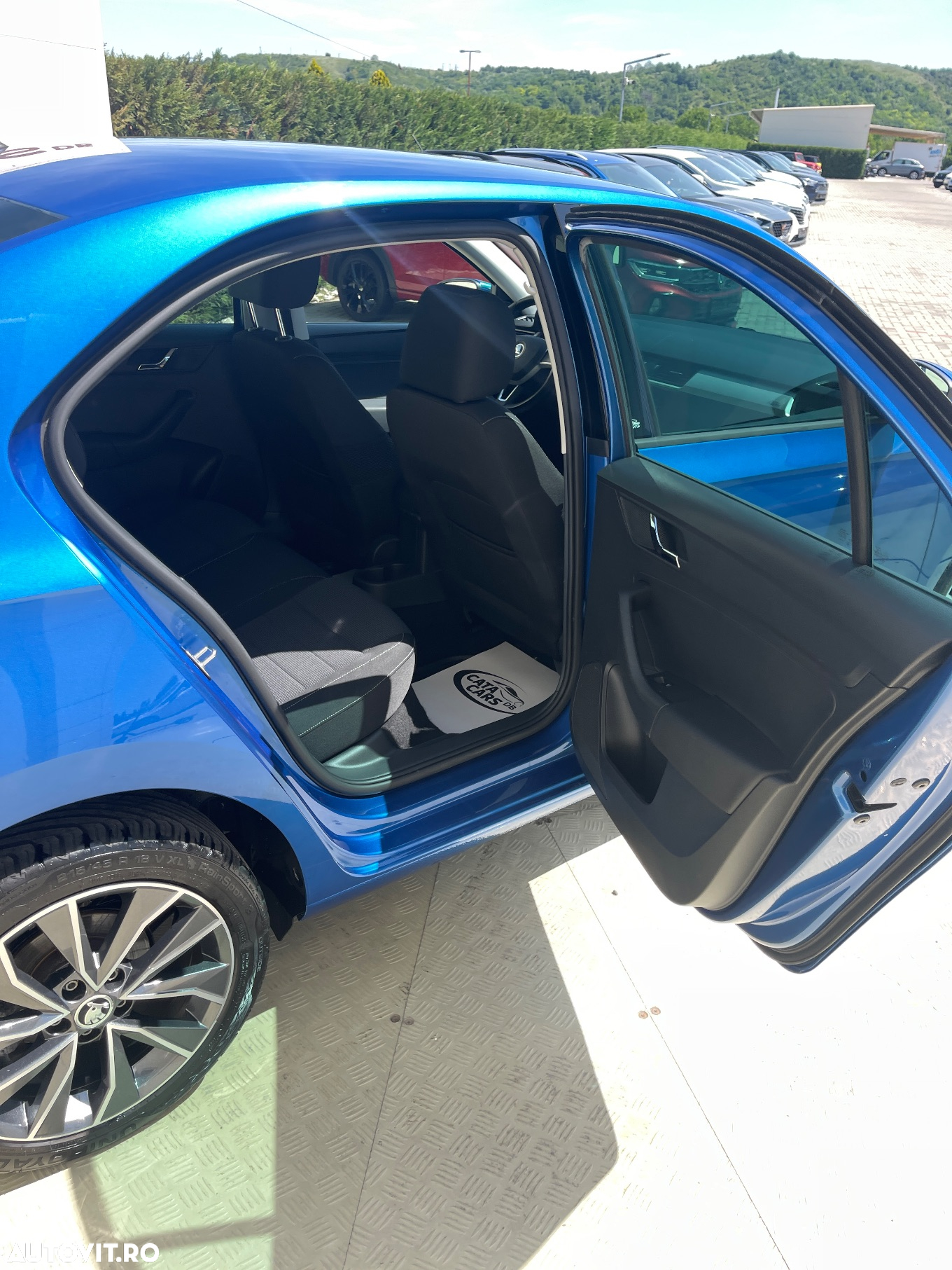 Skoda RAPID 1.2 TSI Ambition - 23
