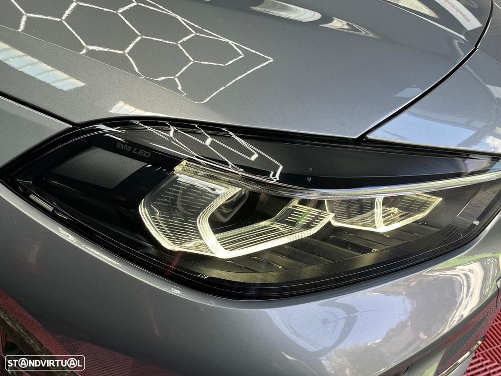 BMW 116 d Pack 50 anos M Auto - 9