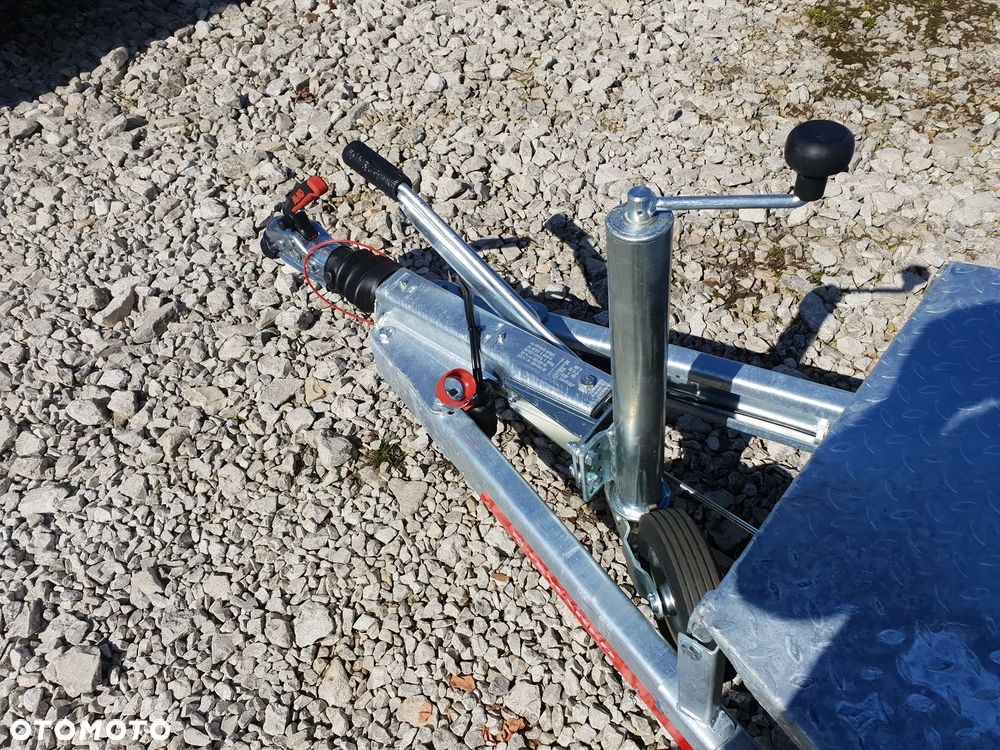 TEMARED BUILDER 3015/2 2,7T pod minikoparkę - 7