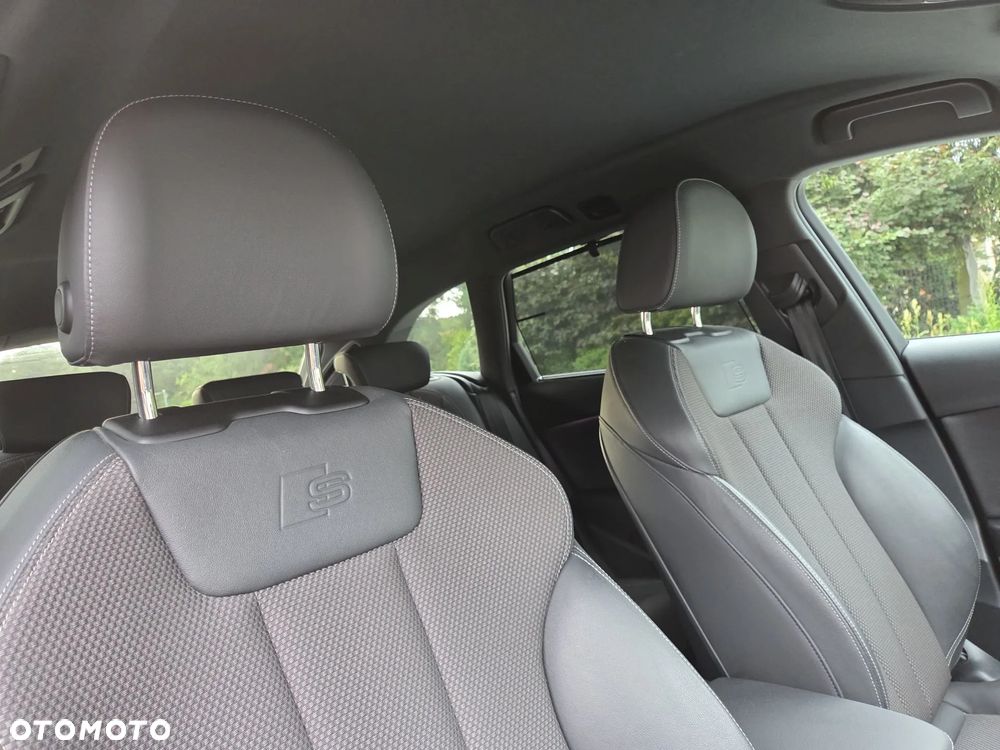 Audi A4 Avant 40 TDI S tronic S line - 14
