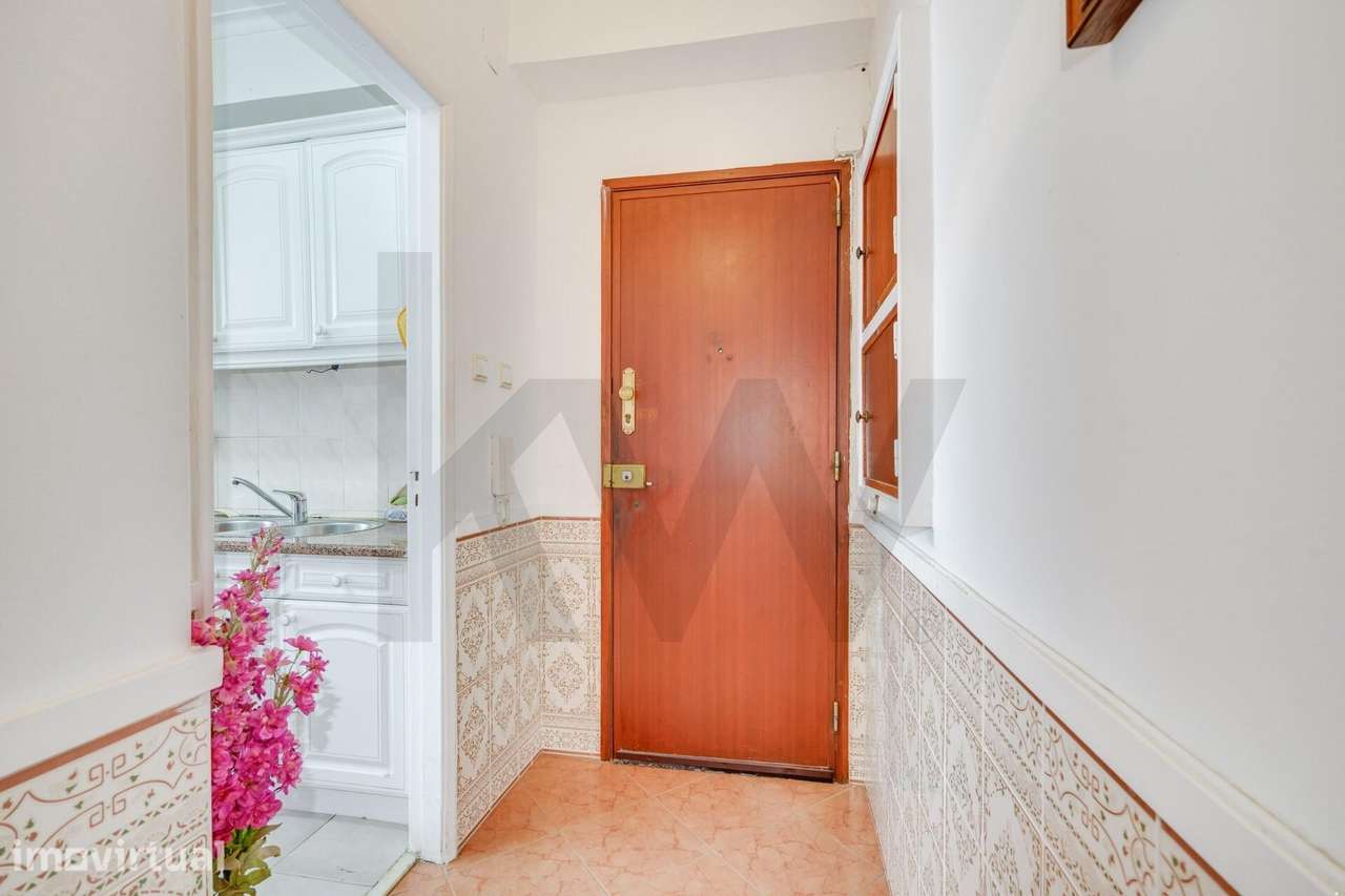 Apartamento T3 a 400m do Metro e Comboio da Reboleira - Amadora - Grande imagem: 2/25