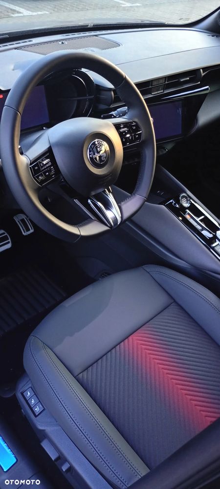 Alfa Romeo Junior 1.2 mHEV Ti eDCT - 7