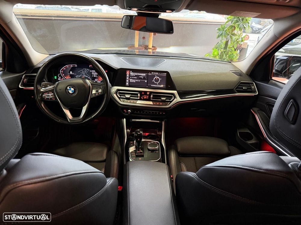 BMW 318 d Pack Desportivo M Auto - 3