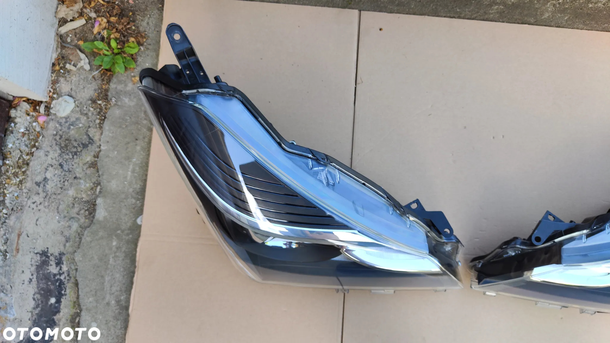 Toyota Yaris III Lift 14-17 Lampa Przednia L+R Soczewka Komplet Europa Oryginał - 6