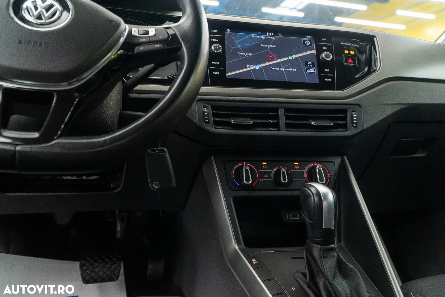 Volkswagen Polo 1.0 TSI DSG Comfortline - 31