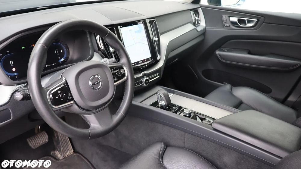 Volvo XC 60 B4 D AWD Plus Bright - 11