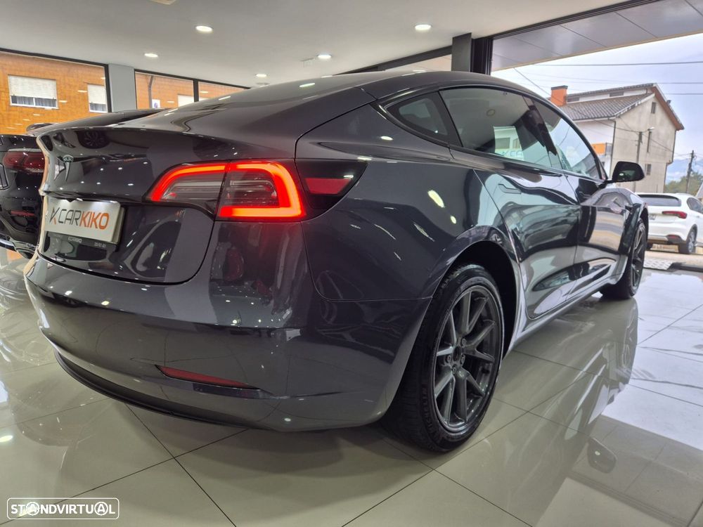 Tesla Model 3 Long Range Tração Traseira - 4