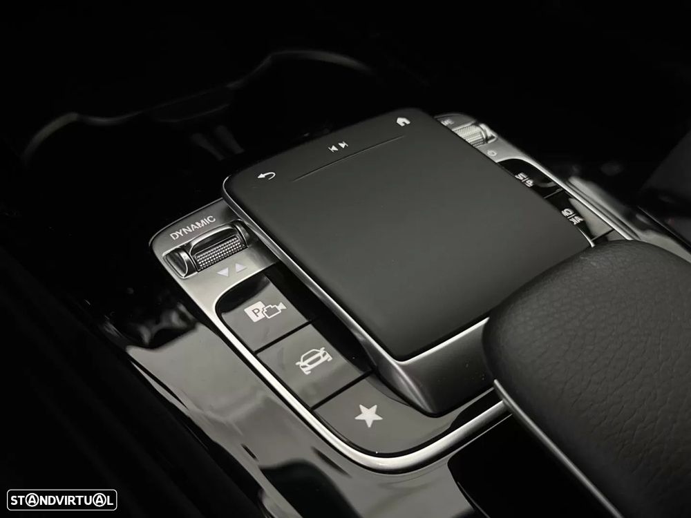 Mercedes-Benz A 200 AMG Line Aut. - 34