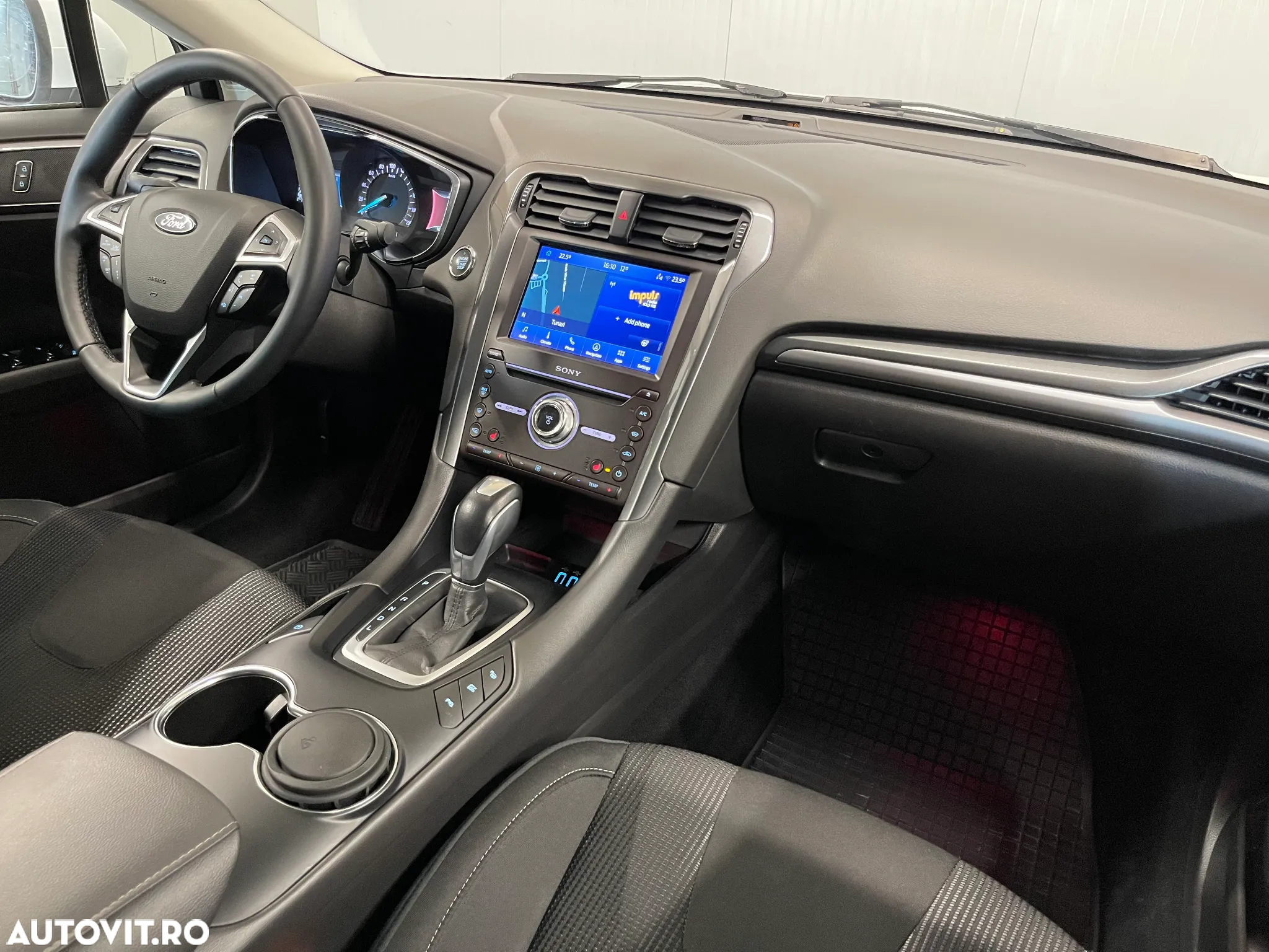 Ford Mondeo 2.0 HEV Titanium - 8