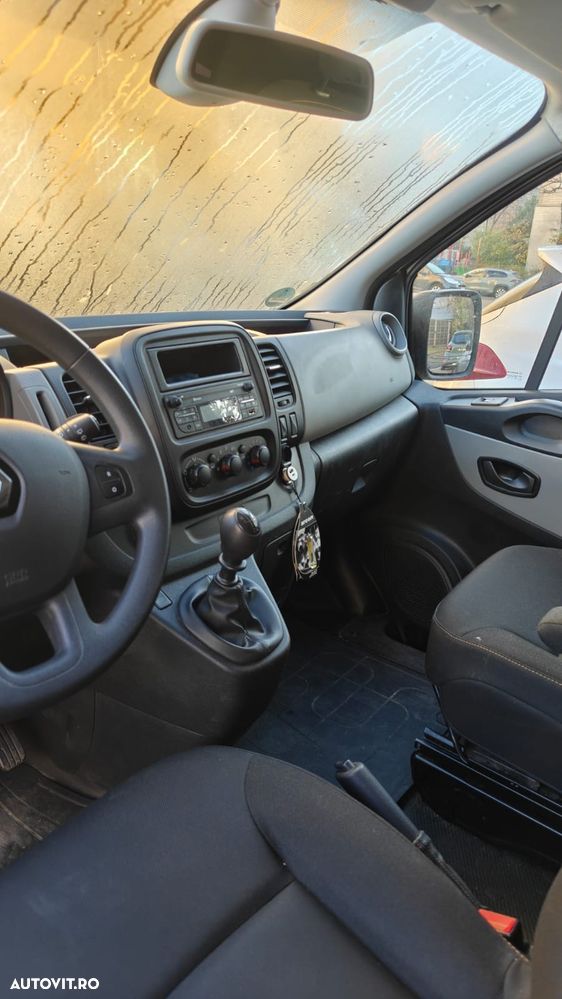 Renault Trafic Combi L2H1 7+1 Expression Plus - 7