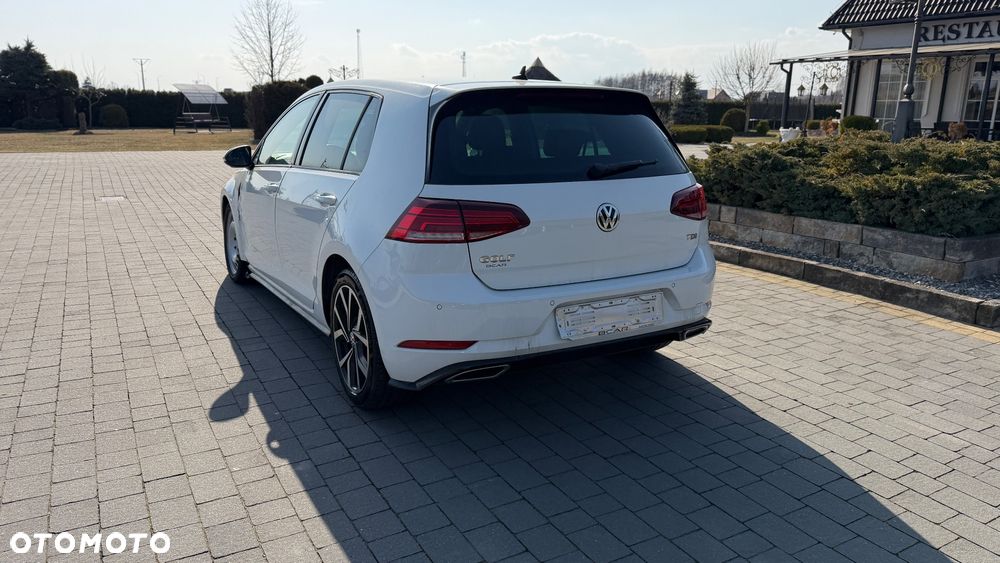 Volkswagen Golf - 16