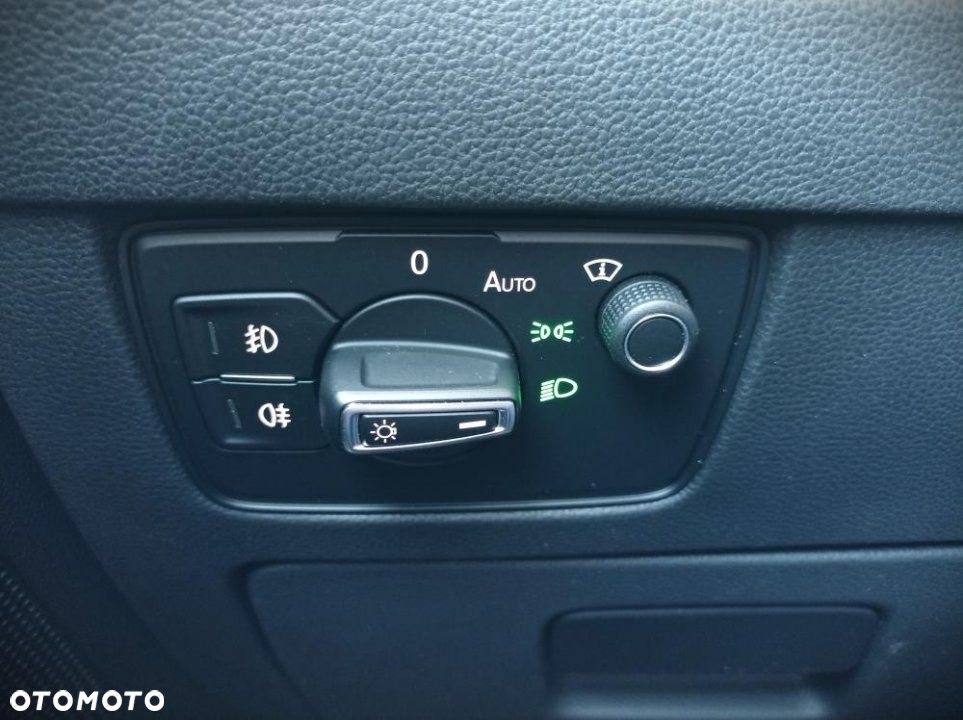 Volkswagen Passat - 22