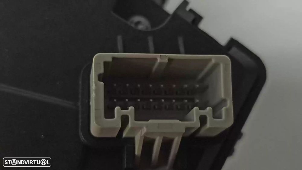 BLOQUEIO COMANDO MULTIFUNÇÕES NISSAN MICRA V 2017 -255605FB1A - 1