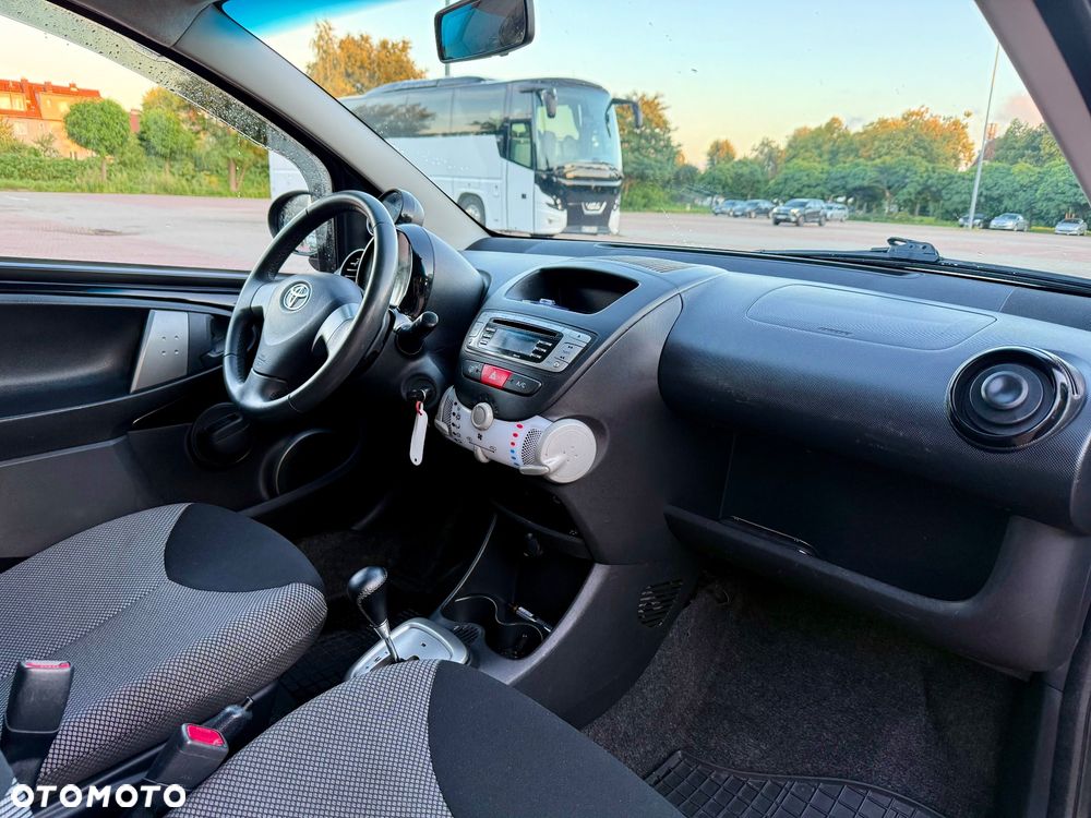Toyota Aygo 1.0 VVT-i Luna MM A/C - 17