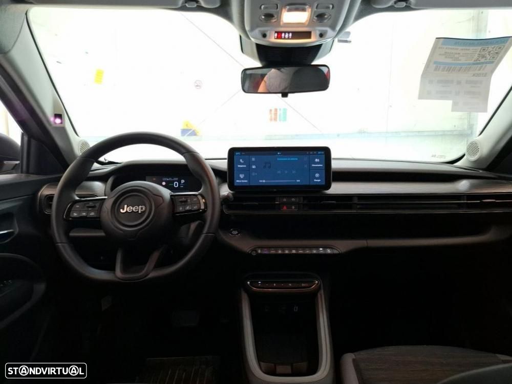 Jeep Avenger 54 kWh Altitude - 8