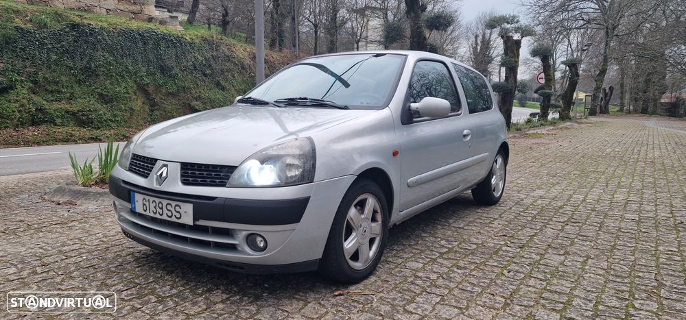 Renault Clio 1.2 16V Dynamique - 4