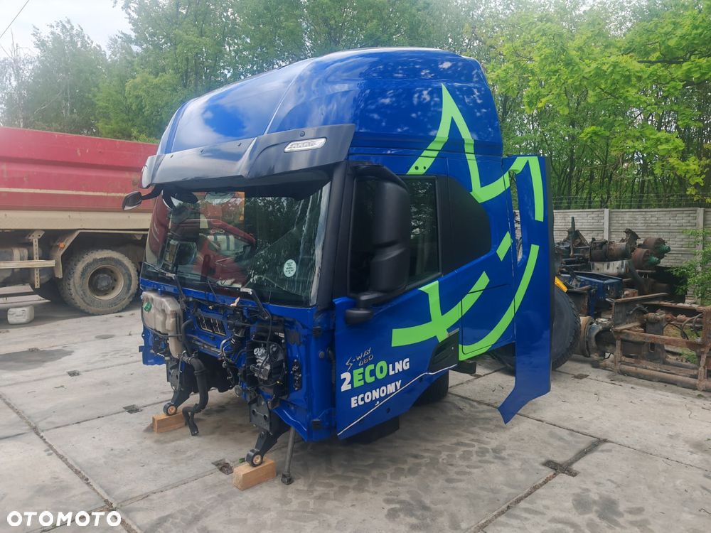 SZKIELET KABINY IVECO S-WAY Z DRZWIAMI NIEBIESKA 2021 - 1