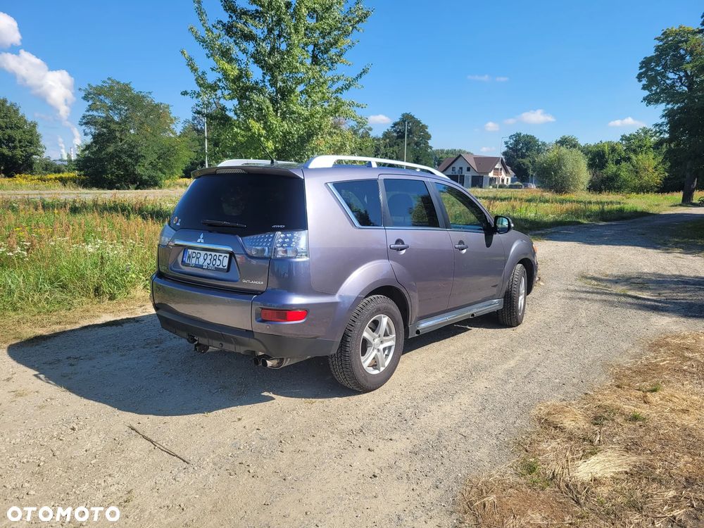 Mitsubishi Outlander 2.0 DID Intense - 4