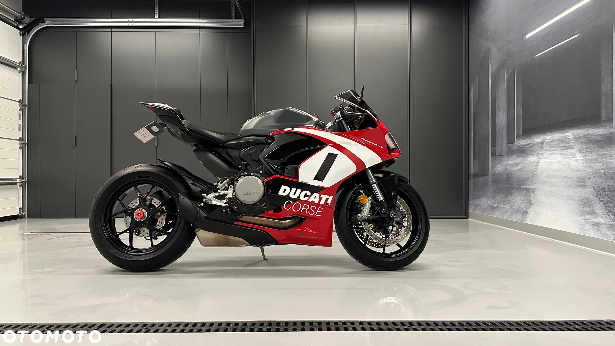 Ducati Panigale V2 - 2