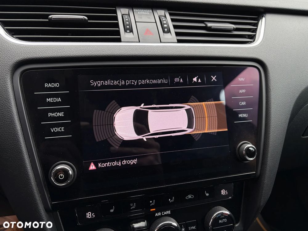 Skoda Octavia 2.0 TDI SCR Style DSG - 27