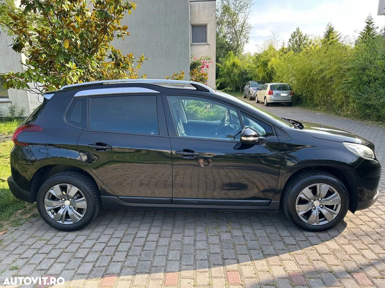 Peugeot 2008 1.2 PureTech Turbo EAT6 S&S Active - 3