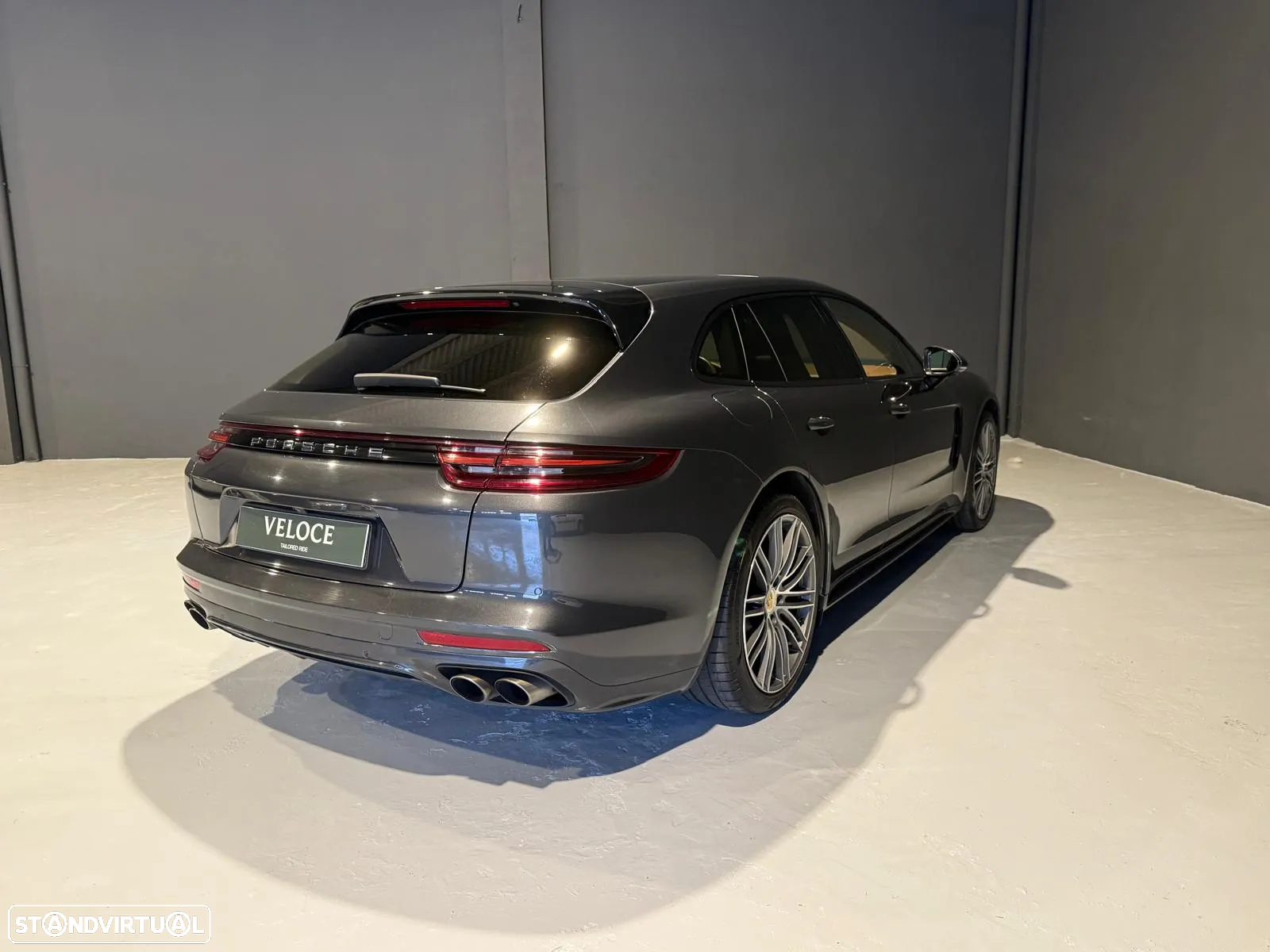 Porsche Panamera Sport Turismo 4 E-Hybrid - 5